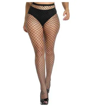 Webcam GF wears fishnet stockings to make me happy