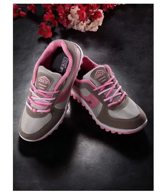 ladies sports shoes on snapdeal